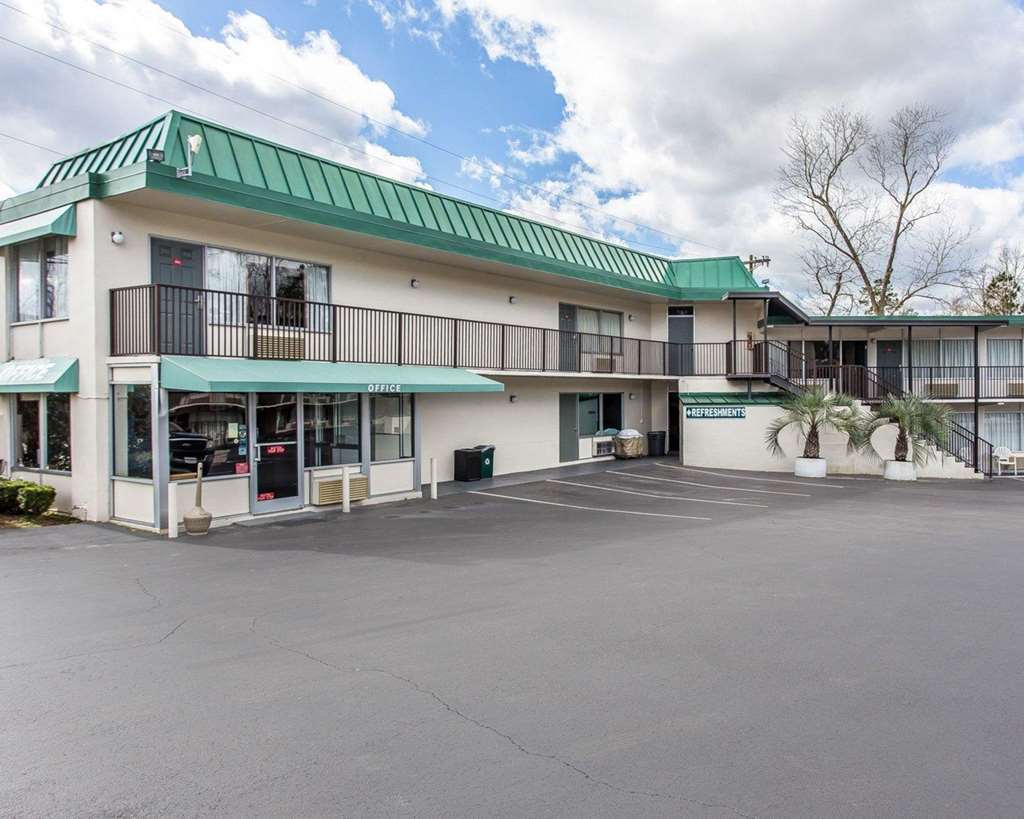 Econo-Lodge Of Конуэй Экстерьер фото